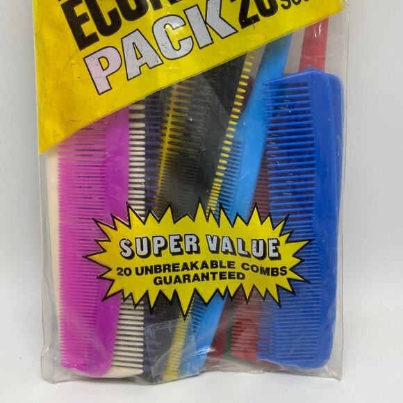 NOS Vintage Incredible Unbreakable Comb Bag of 20 Multi Color Plastic Combs USA - Picture 3 of 6